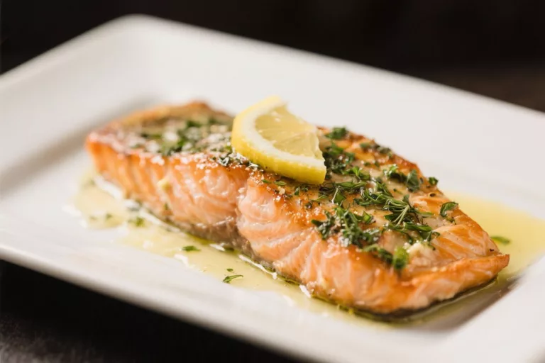 Baked Salmon With Lemon Herb Butter – Simple, Bright, and Dinner-Ready