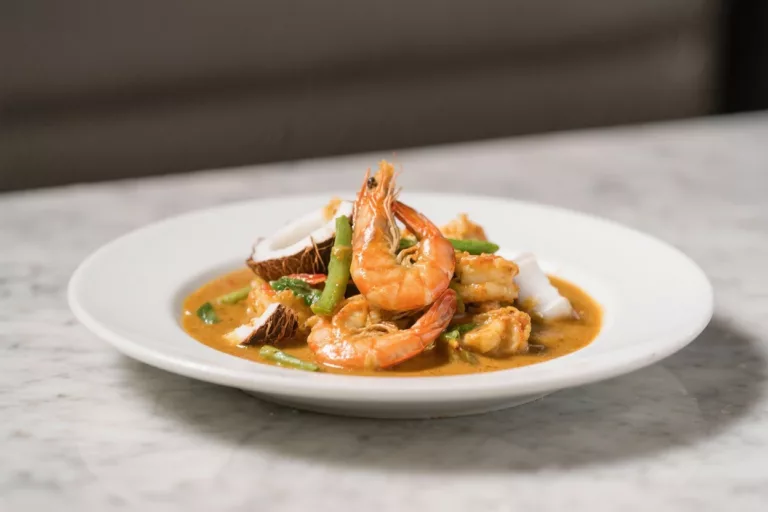 Keto Coconut Curry Shrimp – Creamy, Flavorful, and Low-Carb